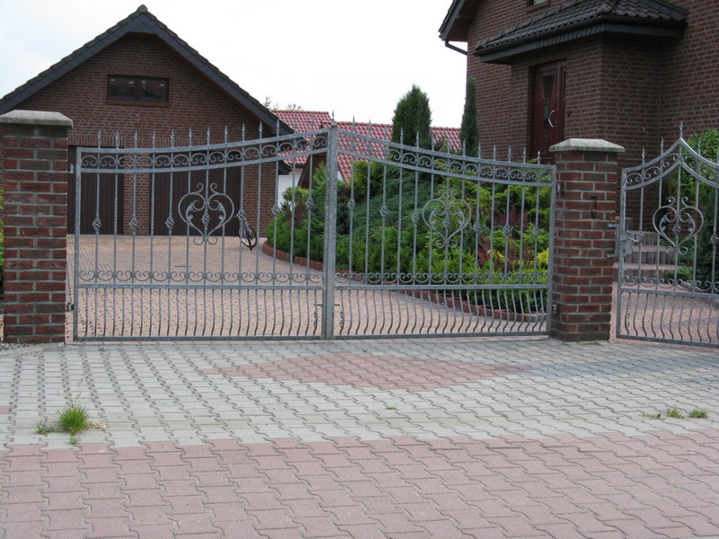 brama dwuskrzydłowa